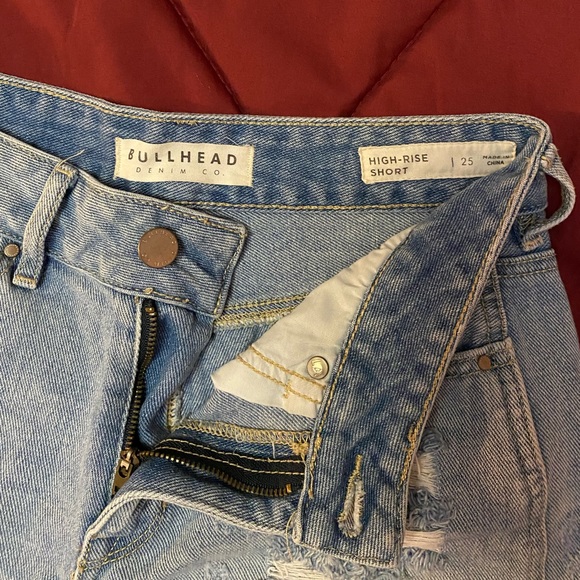 Bullhead High Rise Shorts - Picture 3 of 3